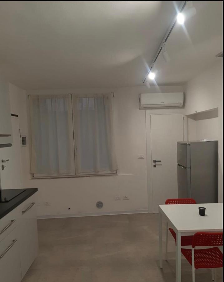 Appartamento Roma Parma Buitenkant foto