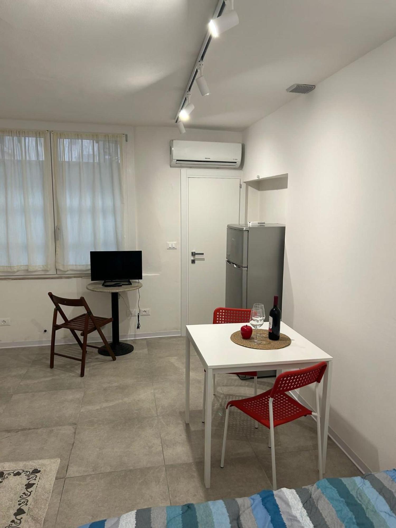 Appartamento Roma Parma Buitenkant foto
